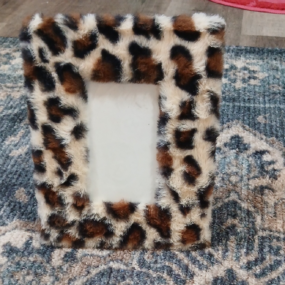 Leopard Print Faux Fur Photo Frame